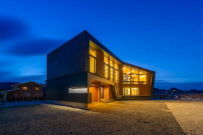 MOMO HAKUBA by Jade Group